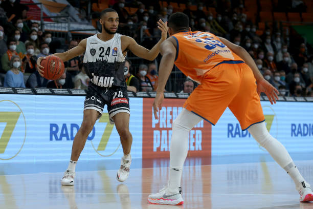 看到更精彩 看到更精彩